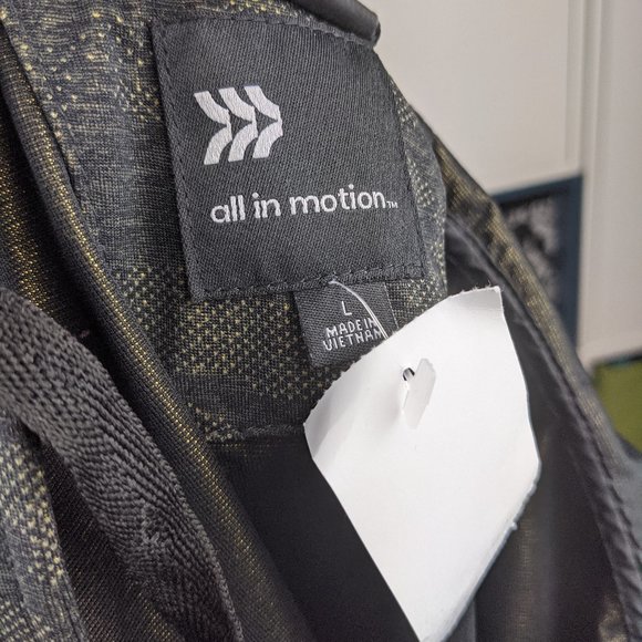 NEW All In Motion Camo Jacket - Picture 9 of 9